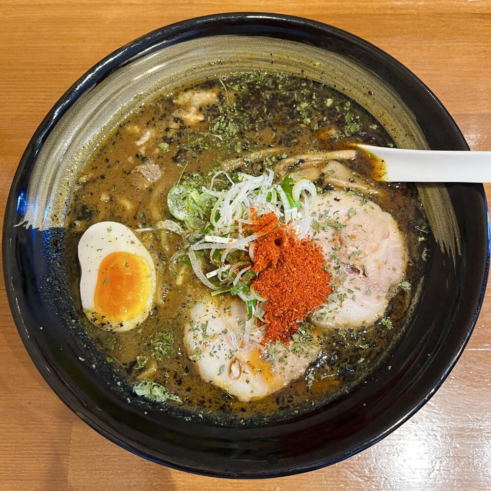 辛いラーメン14のスパイスラーメン14辛 着丼